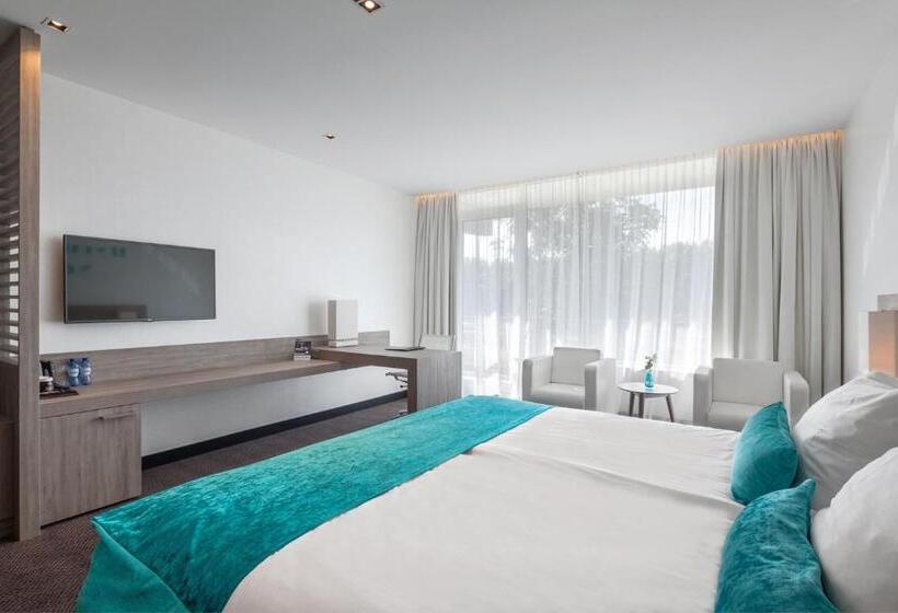 标准间带漩涡浴缸, Van Der Valk Hotel Vianen   Utrecht