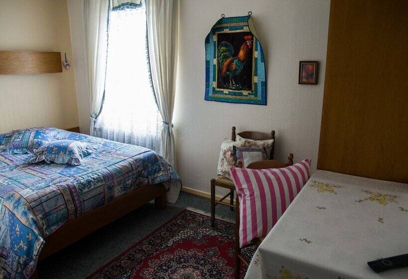 Номер Стандарт, Hôtel De Bâle