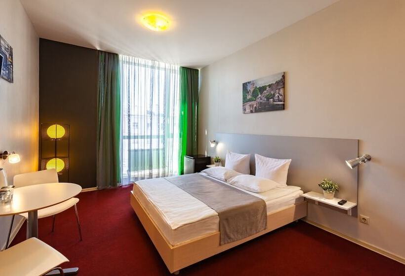 اتاق استاندارد, England Hotel Tyumen Centre