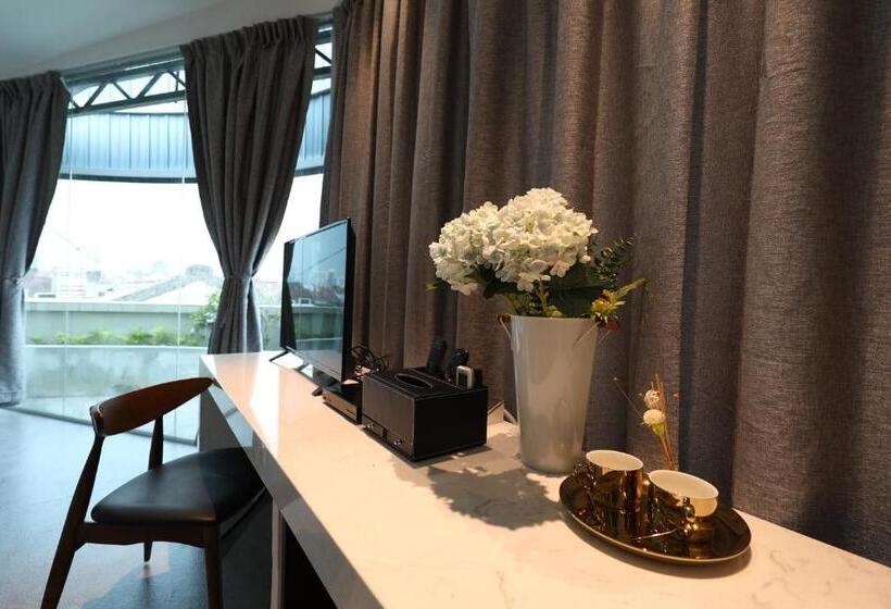 Executive Kamer, Reunion Residence
