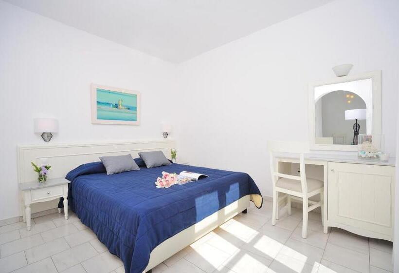 اتاق لوکس با چشم‌انداز دریا, Mykonos Beach