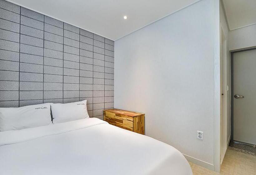 Quarto Estandar, Ciel Mini