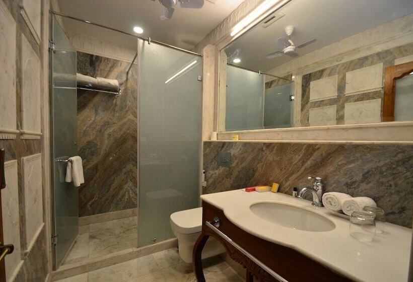Номер Deluxe, Nirbana Palace   A Heritage Hotel And Spa
