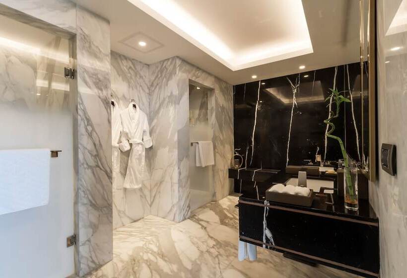 Королевский Люкс, Reges, A Luxury Collection Resort & Spa, Cesme