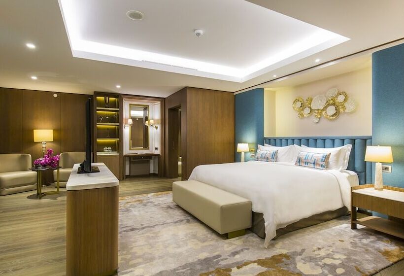 Королевский Люкс, Reges, A Luxury Collection Resort & Spa, Cesme