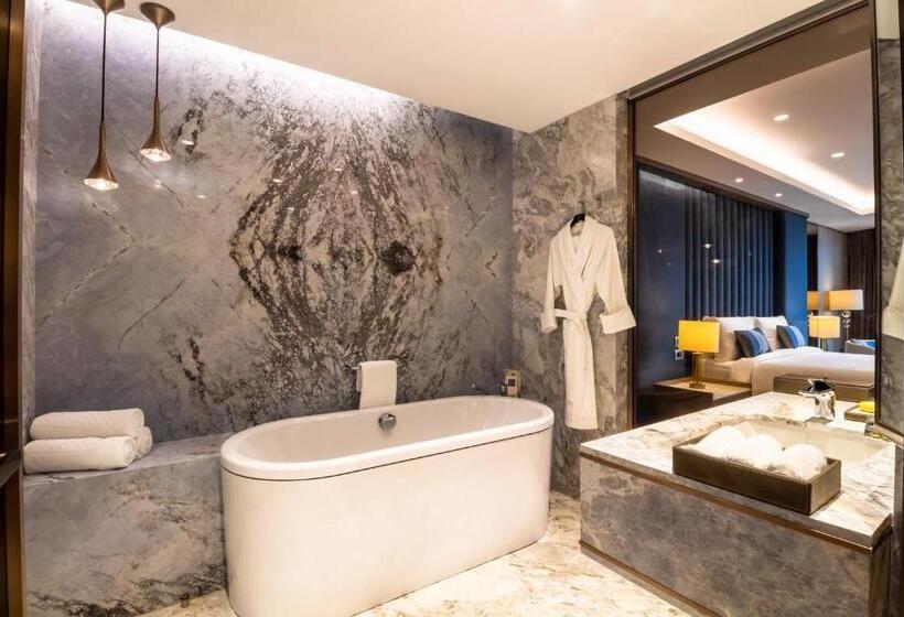 Люкс Кровать Кинг, Reges, A Luxury Collection Resort & Spa, Cesme