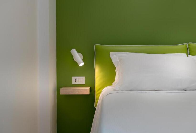 سوییت جونیور, Youmami Suite Hotel Wellness&spa