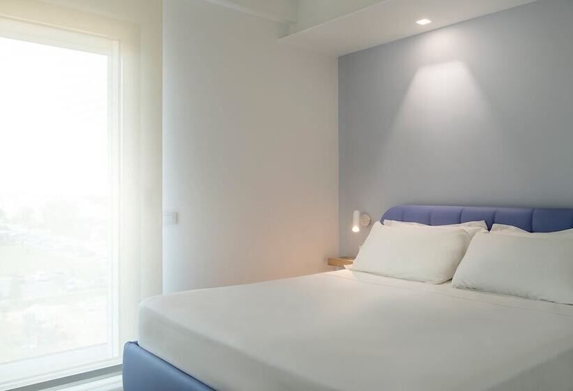 سوییت خانوادگی, Youmami Suite Hotel Wellness&spa