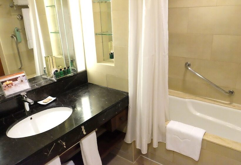 디럭스 패밀리 룸, Shangrila Mactan, Cebu