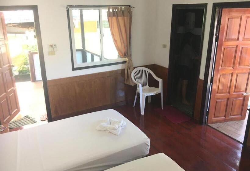 Трехместный Номер Superior, Coco S Guesthouse