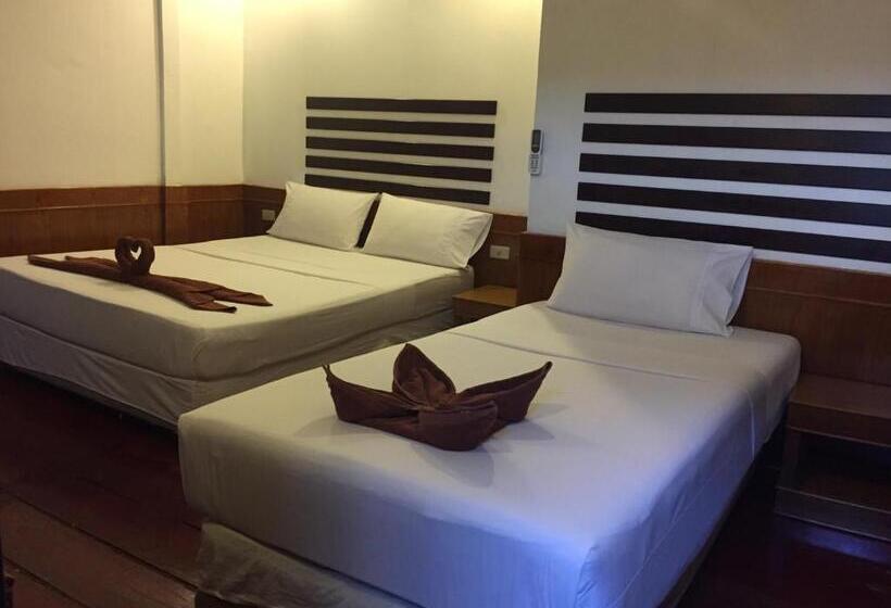 Номер Стандарт Трехместный, Coco S Guesthouse