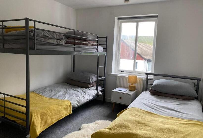 Номер Стандарт Трехместный, Hartfield House Hostel