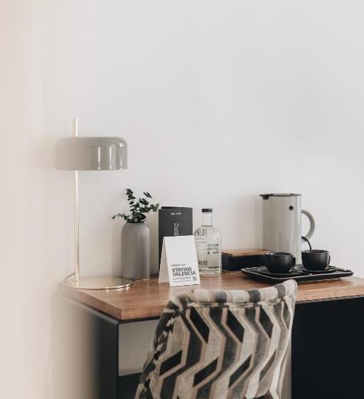 اتاق سوپریور با تخت بزرگ, Room Mate Cosmo - City Centre, Valencia