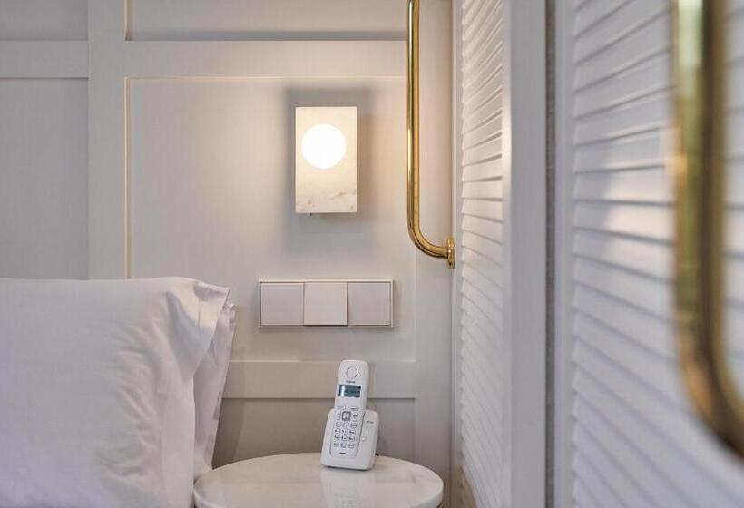اتاق سوپریور با تخت بزرگ, Room Mate Cosmo - City Centre, Valencia
