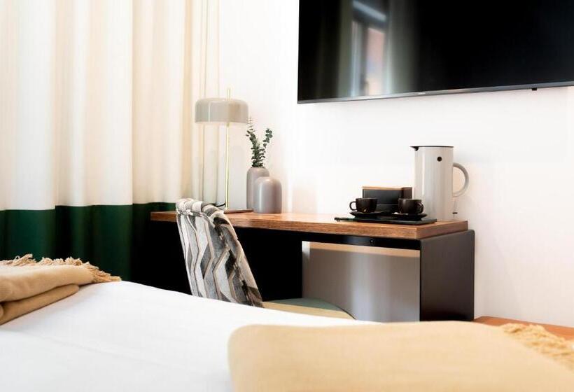 اتاق سوپریور با تخت بزرگ, Room Mate Cosmo - City Centre, Valencia