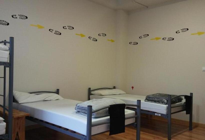 Семейный Номер, Alma Del Camino   Rooms & Albergue   Hostel