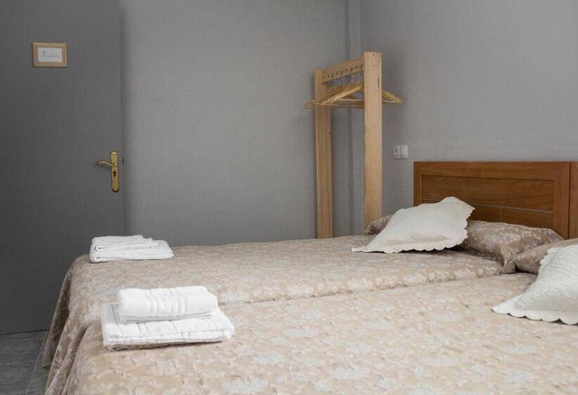 Номер Стандарт, Pension Casa Maruja