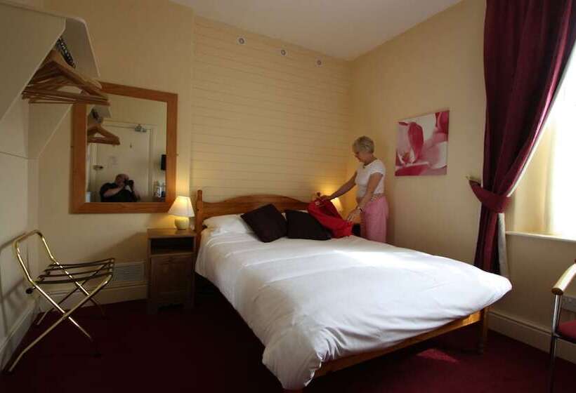 Номер Стандарт, Somerset House B&b