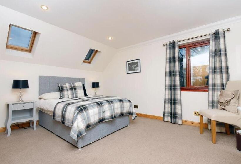اتاق لوکس, Culliss House B&b
