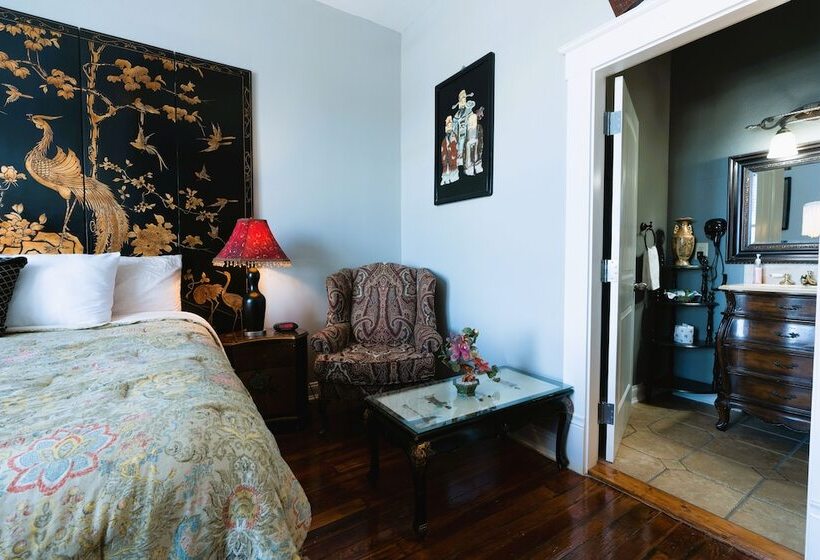 プレミアムルーム, Oakpak Inns   Enjoy All Inclusive Snack Beverages Wine & Beer During The Stay