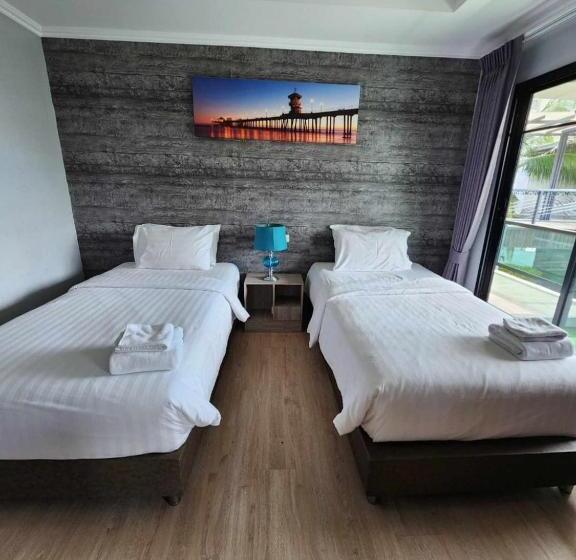 Номер Deluxe, The Tamnan Pattaya Hotel & Resort