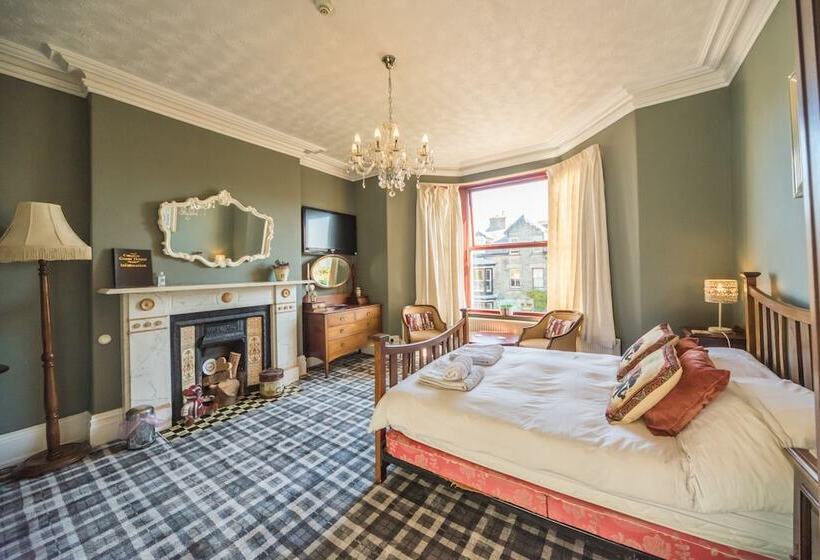 标准间, Compton Guest House