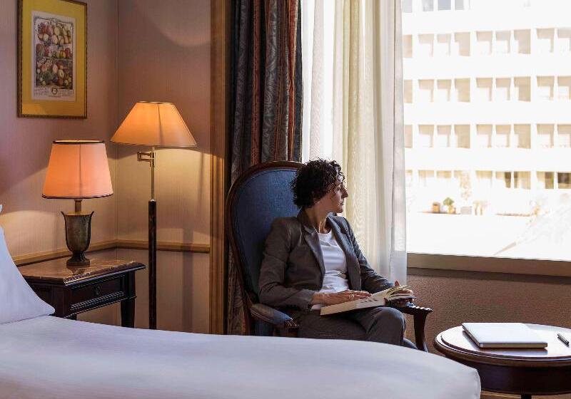 Номер Стандарт Кровать Кинг Адаптированный для Инвалидов, Holiday Inn Express & Suites   Gilbert   East Mesa, An Ihg