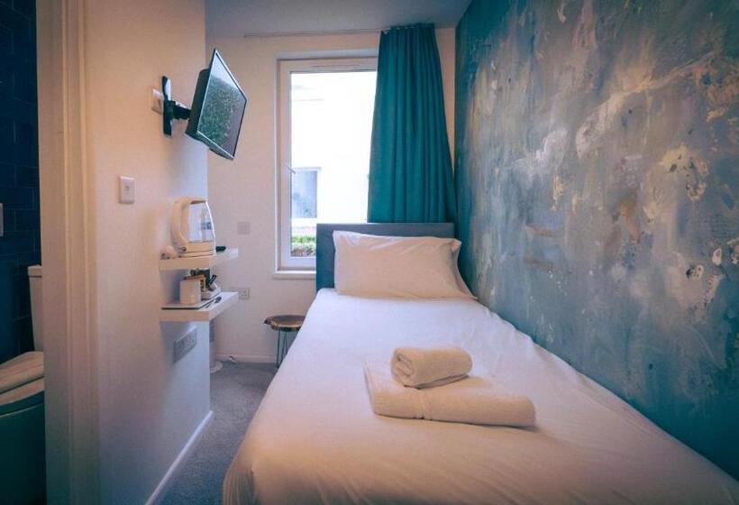 Номер Стандарт Индивидуальный, OYO Newquay Beach Hotel