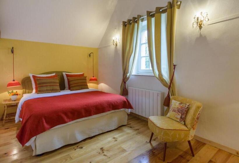 Дом 2 Спальни, Maison Le Village   Maison D’hôtes