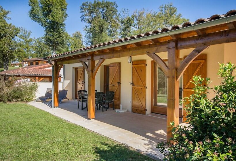 Дом 1 Спальня, Village De Montmarsis
