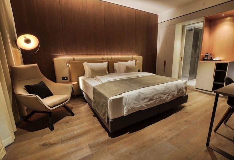 Quarto Premium, Meilenstein