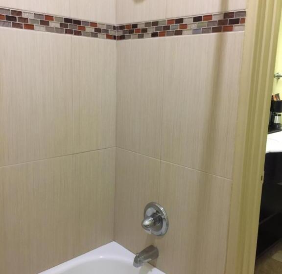 Номер Стандарт 2 Двуспальные Кровати, Pearsall Inn And Suites