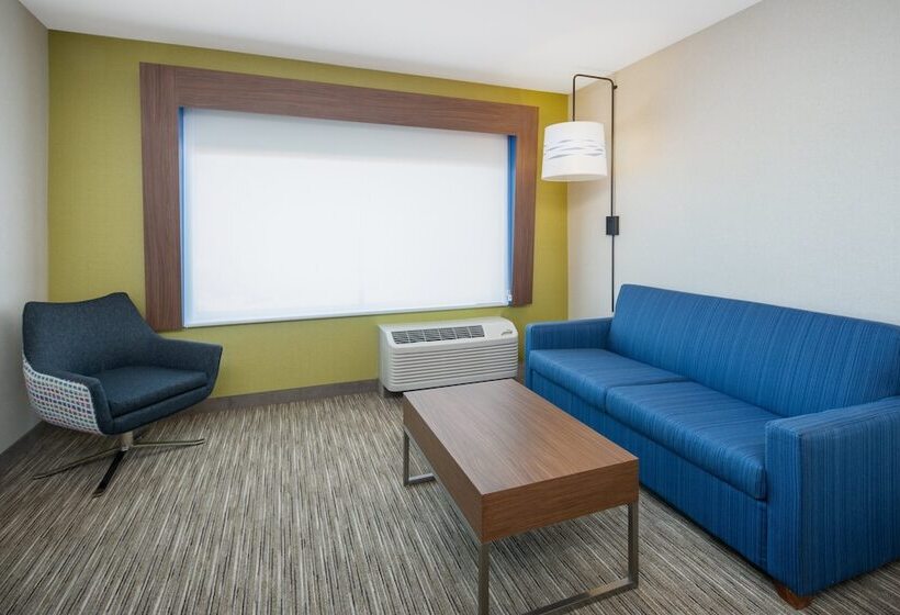 장애인을 위한 스위트, Holiday Inn Express & Suites   Chico, An Ihg