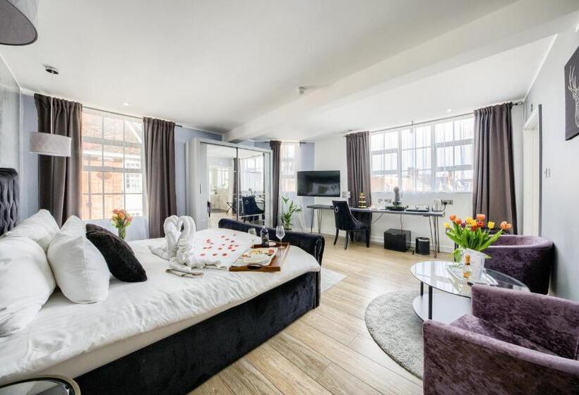 Номер Deluxe, Villare Leicester City Centre