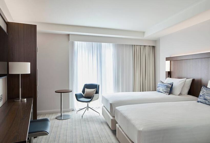 Номер Стандарт, Courtyard By Marriott Oxford City Centre