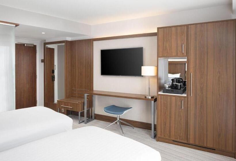Номер Стандарт, Courtyard By Marriott Oxford City Centre