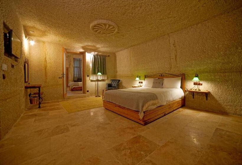 סוויטה, Design Cave