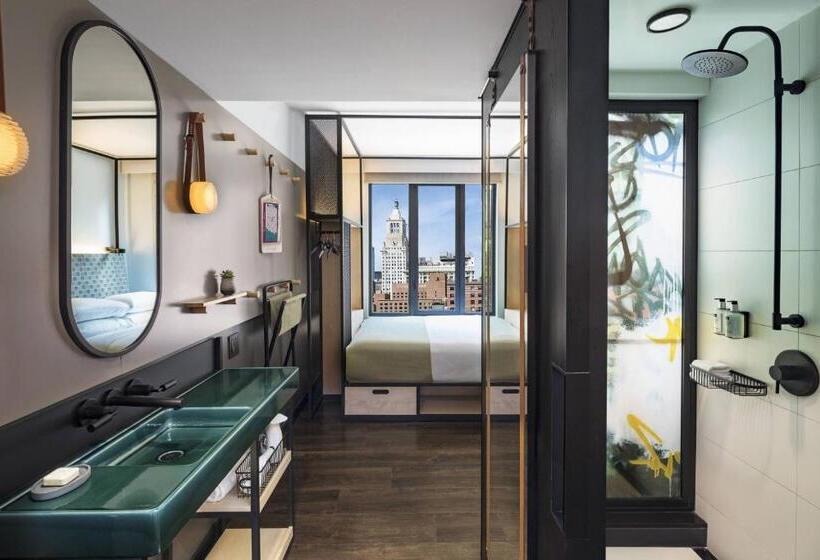 اتاق استاندارد, Moxy Nyc East Village
