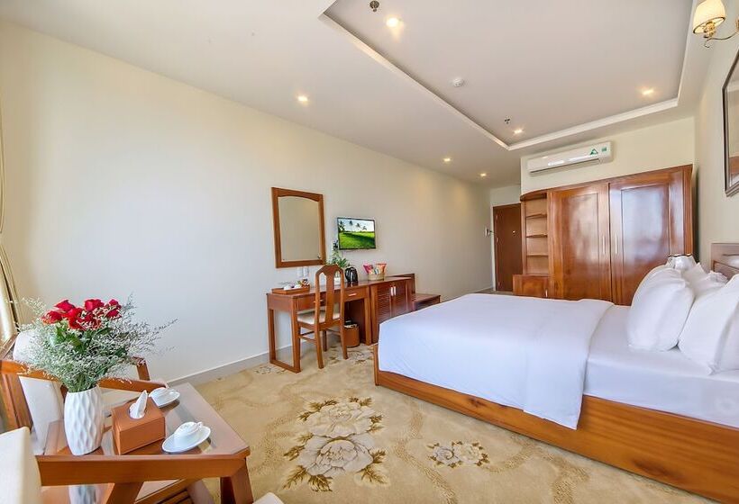 اتاق لوکس با چشم‌انداز دریا, Phuoc My An Beach