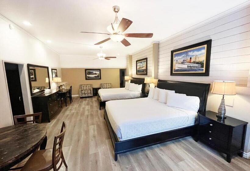 Семейный Номер, Catalina Courtyard Suites