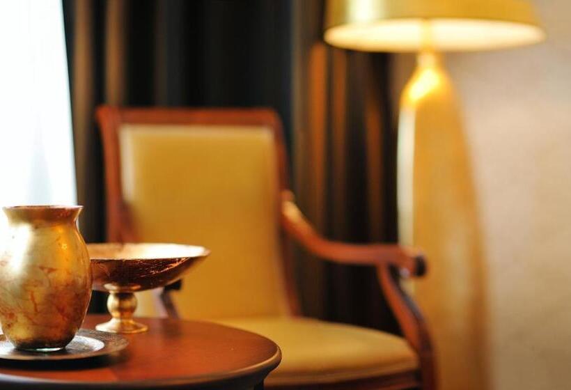 Классический Номер, Grand Hotel Praha