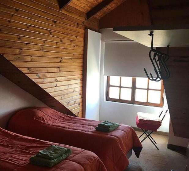 اتاق استاندارد با سرویس بهداشتی مشترک, Vuelta Al Mundo B&b
