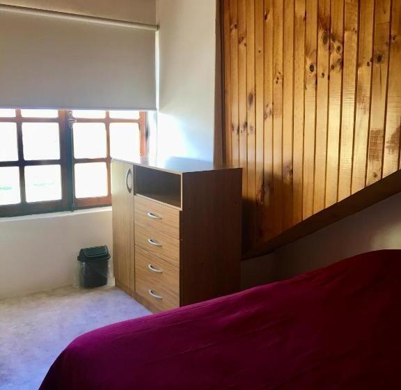 اتاق استاندارد با سرویس بهداشتی مشترک, Vuelta Al Mundo B&b
