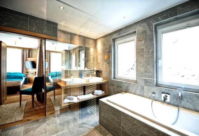 Апартаменты Deluxe 2 Спальни, & Luxury Appartements Dorfstadl