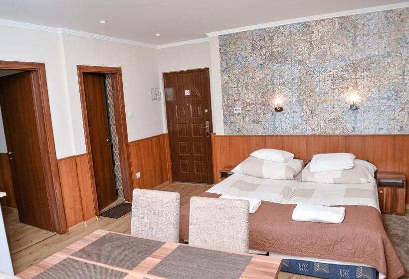 آپارتمان 2 خوابه, Média Panzió és Apartmanház