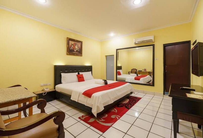 Номер Стандарт, Reddoorz Plus Near Ancol