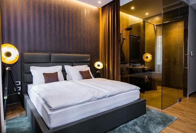 اتاق لوکس, Teatro Suite & Rooms