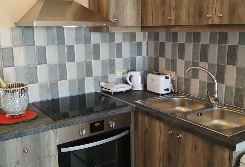 Апартаменты 1 Спальня, Casa De Rosa Apartments & Studios