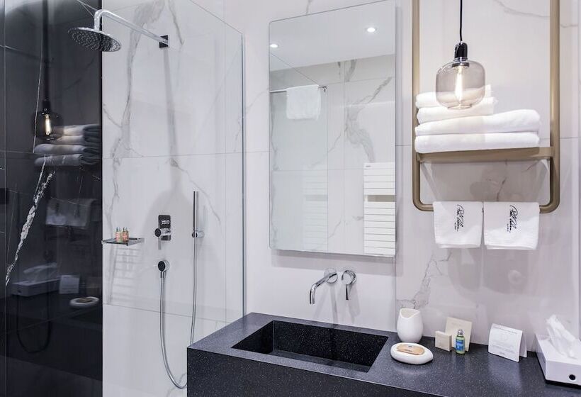 スーペリアールーム, Pod Zidom Rooms