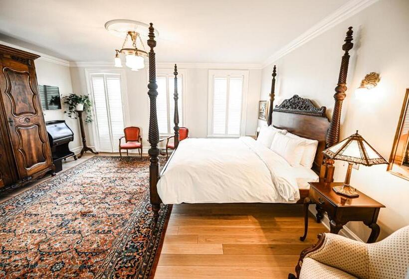 バルコニー付きデラックスルーム, Stonehaven Le Manoir  Relais & Chateaux